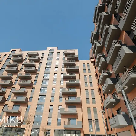 Miku - Lovely 1 Bedroom Spectacular View Apartment